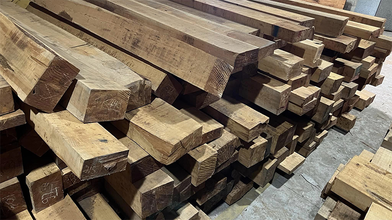 Gỗ bách xanh Lào Gỗ bách xanh Lào